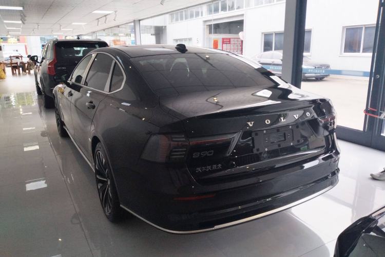 Used Volvo S90 2026 B5 Zhiyuan Luxury Edition Exterior 5