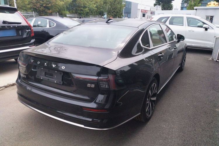 Used Volvo S90 2026 B5 Zhiyi Luxury Edition Exterior 5