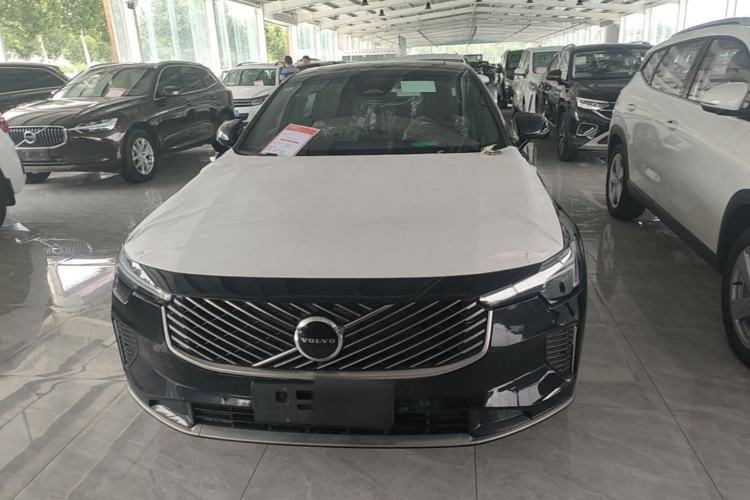 Used Volvo S90 2026 B5 Zhiyi Luxury Edition Front