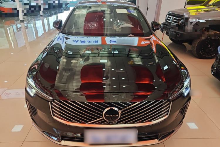 Used Volvo S90 2026 B5 Zhiyuan Luxury Edition Front