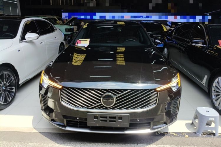 Used Volvo S90 2026 B5 Zhiyi Luxury Edition Front