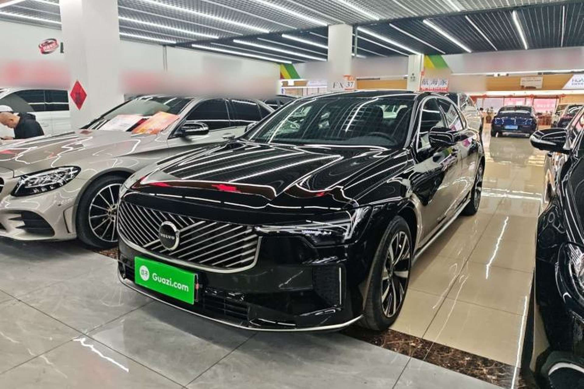 Used Volvo S90 2026 B5 Zhiyi Luxury Edition Front Left 45 Deg