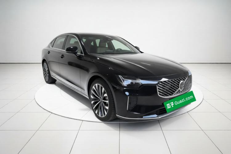Used Volvo S90 2026 B5 Zhiyuan Luxury Edition Front Right 45 Deg