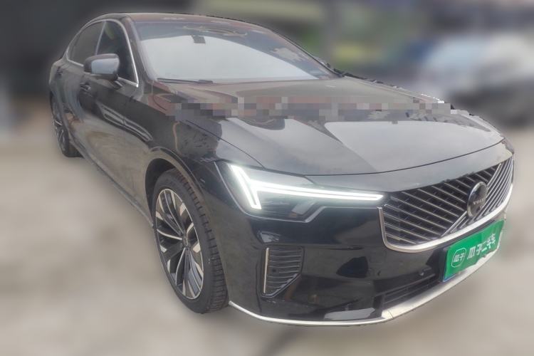 Used Volvo S90 2026 B5 Zhiyuan Luxury Edition Front Right 45 Deg