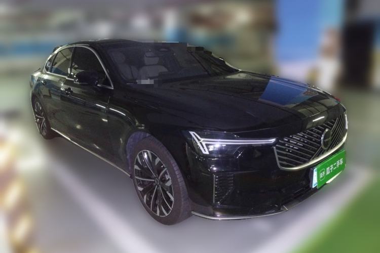 Used Volvo S90 2026 B5 Zhiya Luxury Edition Front Right 45 Deg