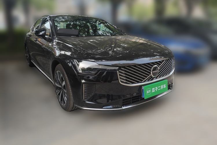 Used Volvo S90 2026 B5 Zhiyi Luxury Edition Front Right 45 Deg