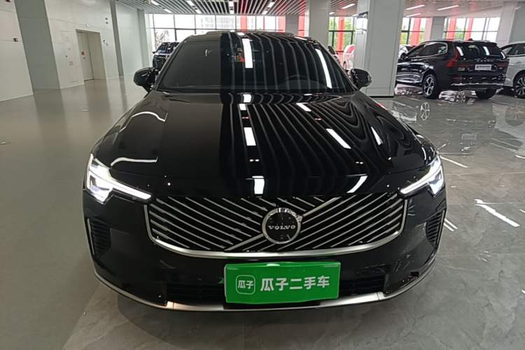 Used Volvo S90 2026 B5 Zhiyuan Luxury Edition Front