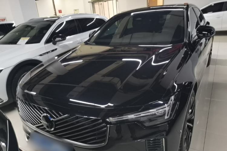 Used Volvo S90 2026 B5 Zhiyuan Luxury Edition Front