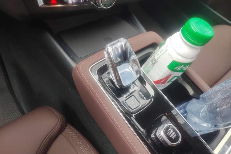 Used Volvo S90 2026 B5 Zhiyuan Luxury Edition Gear Lever