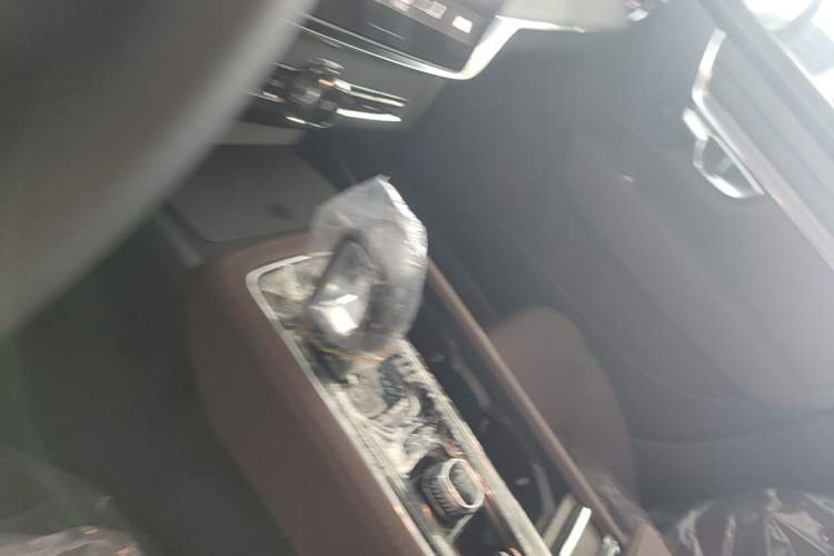 Used Volvo S90 2026 B5 Zhiyi Luxury Edition Gear Lever