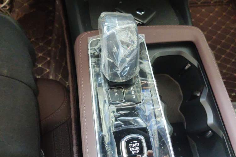 Used Volvo S90 2026 B5 Zhiyi Luxury Edition Gear Lever