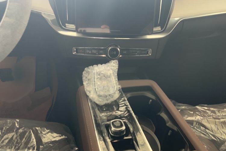 Used Volvo S90 2026 B5 Zhiyuan Luxury Edition Gear Lever