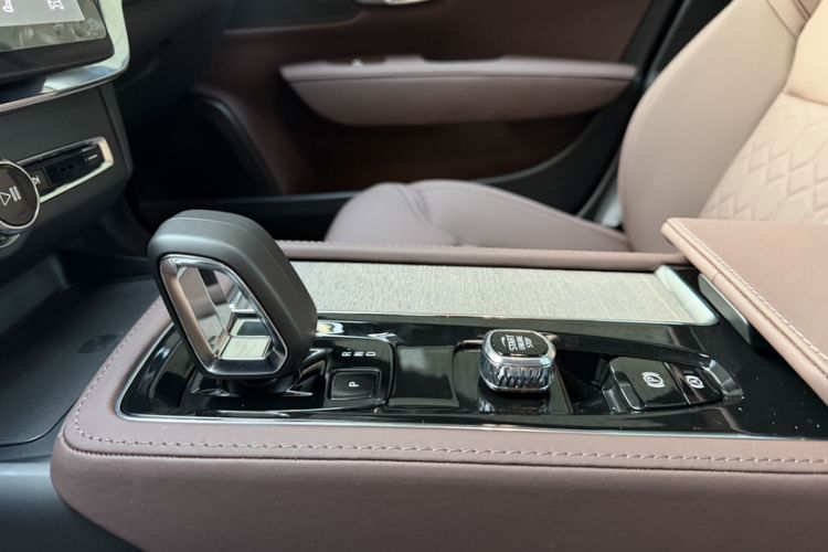 Used Volvo S90 2026 B5 Zhiyi Luxury Edition Gear Lever
