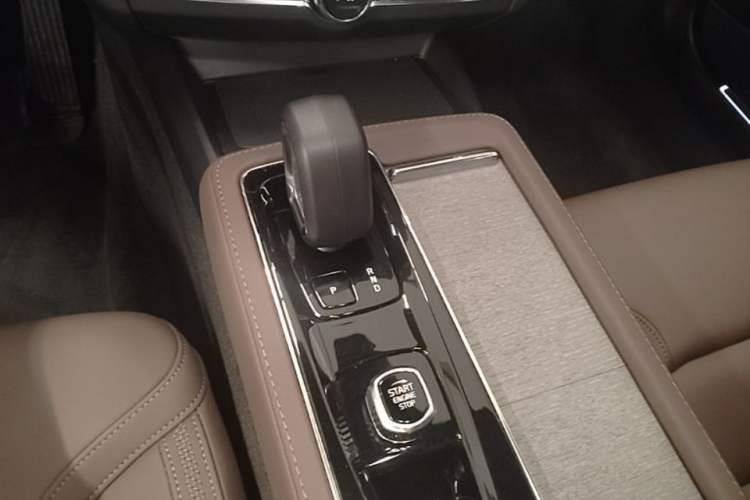 Used Volvo S90 2026 B5 Zhiyi Luxury Edition Gear Lever