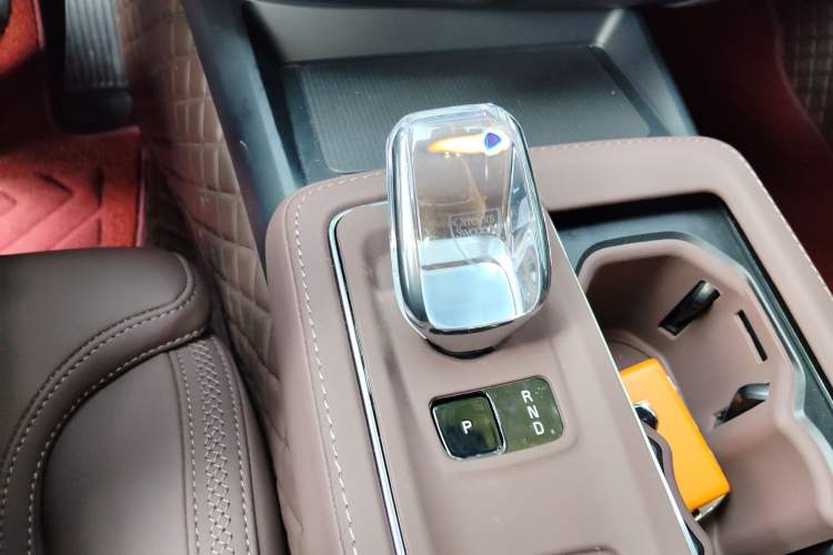Used Volvo S90 2026 B5 Zhiyuan Luxury Edition Gear Lever