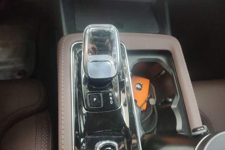 Used Volvo S90 2026 B5 Zhiyuan Luxury Edition Gear Lever