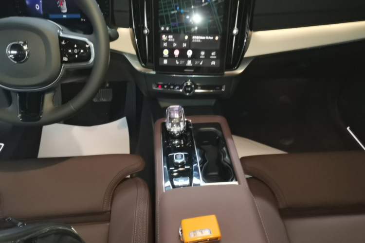 Used Volvo S90 2026 B5 Zhiyuan Luxury Edition Gear Lever