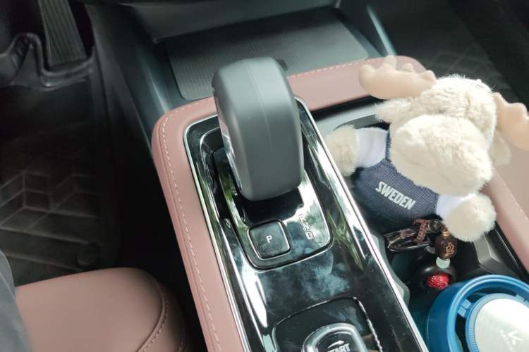 Used Volvo S90 2026 B5 Zhiyi Luxury Edition Gear Lever