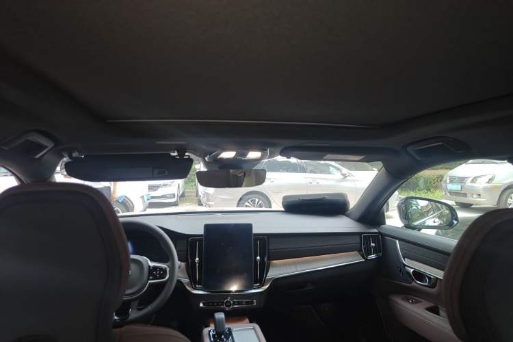 Used Volvo S90 2026 B5 Zhiyi Luxury Edition Headliner