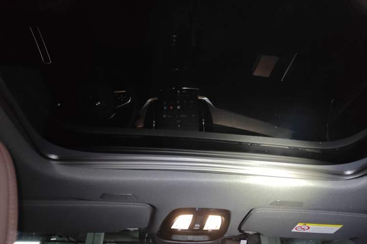 Used Volvo S90 2026 B5 Zhiyi Luxury Edition Headliner