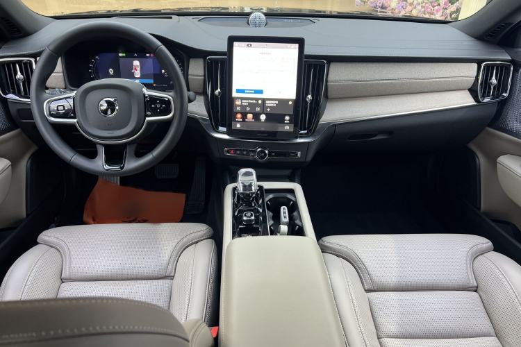 Used Volvo S90 2026 B5 Zhiya Luxury Edition Interior 1