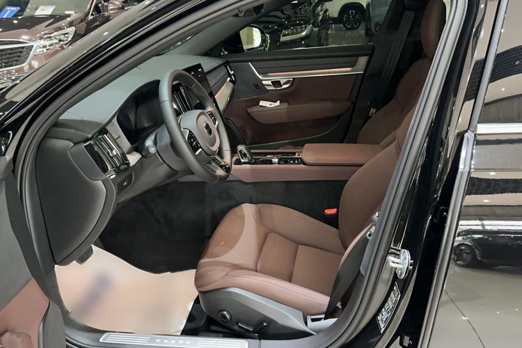 Used Volvo S90 2026 B5 Zhiyi Luxury Edition Interior 1