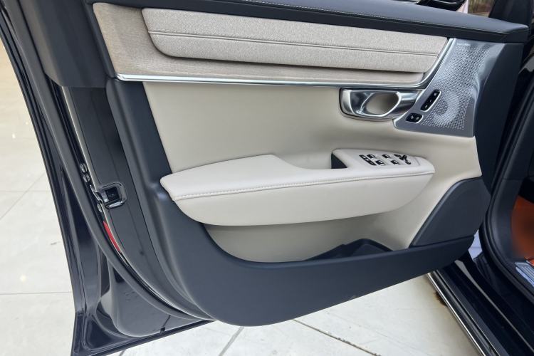 Used Volvo S90 2026 B5 Zhiya Luxury Edition Interior 12