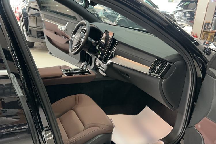 Used Volvo S90 2026 B5 Zhiyi Luxury Edition Interior 2