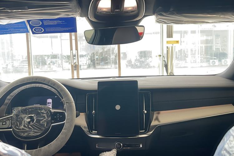 Used Volvo S90 2026 B5 Zhiyuan Luxury Edition Interior 3