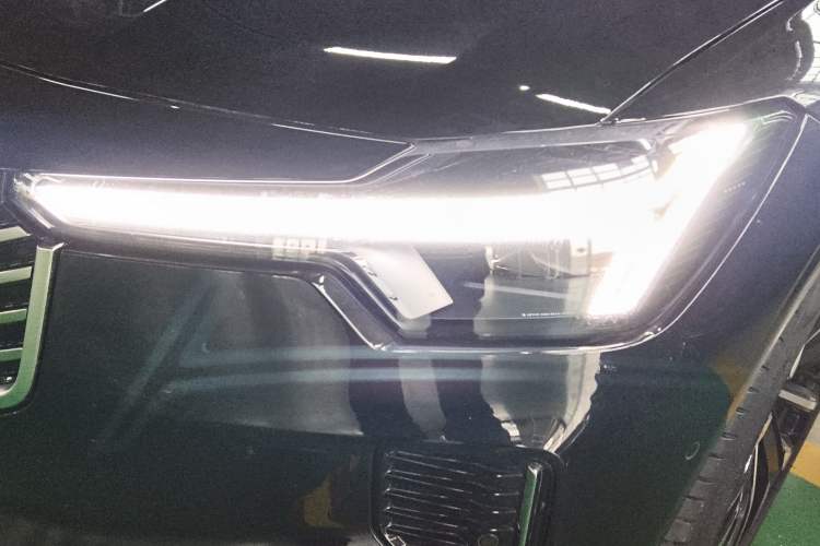 Used Volvo S90 2026 B5 Zhiyuan Luxury Edition Left Front Headlight