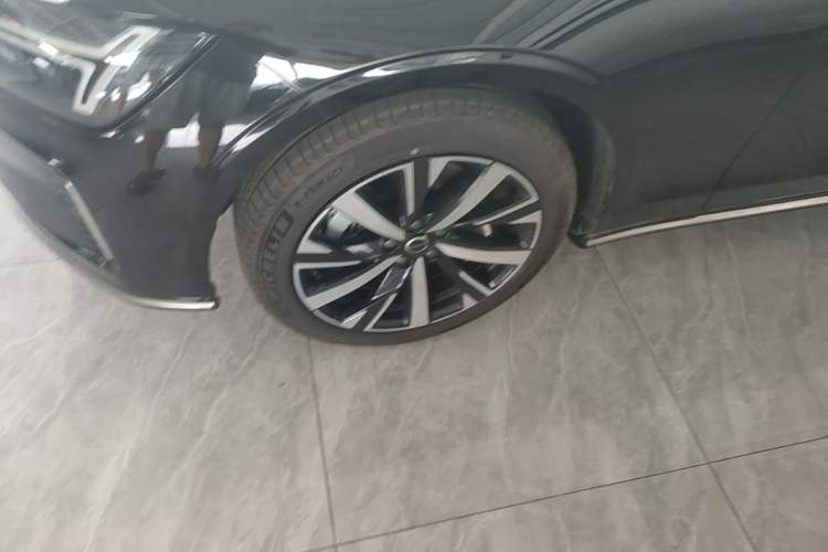 Used Volvo S90 2026 B5 Zhiyi Luxury Edition Left Front Wheel Hub