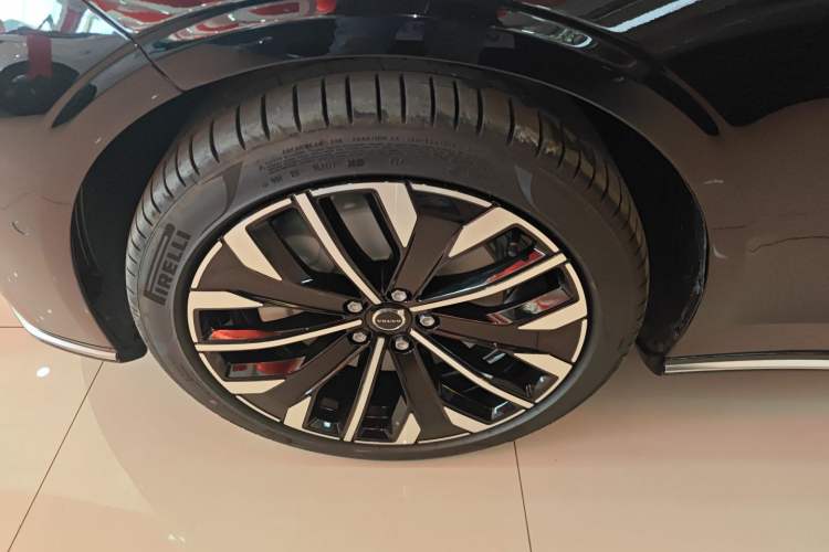 Used Volvo S90 2026 B5 Zhiyuan Luxury Edition Left Front Wheel Hub