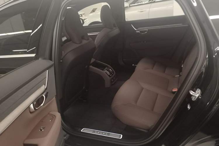 Used Volvo S90 2026 B5 Zhiyi Luxury Edition Left Rear Seat