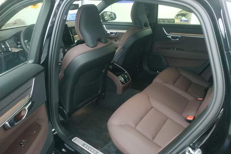 Used Volvo S90 2026 B5 Zhiyi Luxury Edition Left Rear Seat