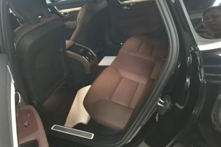 Used Volvo S90 2026 B5 Zhiyuan Luxury Edition Left Rear Seat