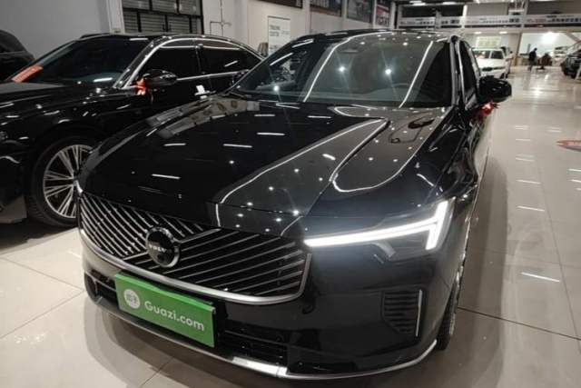 Used Volvo S90 2026 B5 Zhiyuan Luxury Edition