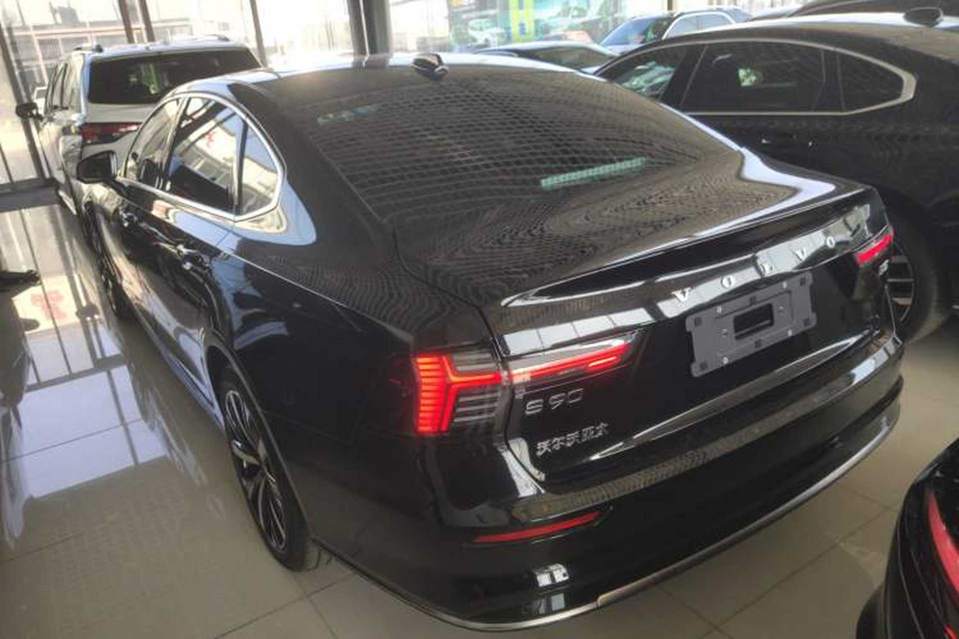 Used Volvo S90 2026 B5 Zhiyi Luxury Edition Rear Left 45 Deg