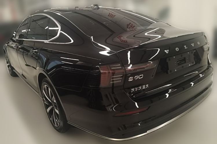 Used Volvo S90 2026 B5 Zhiyi Luxury Edition Rear Left 45 Deg