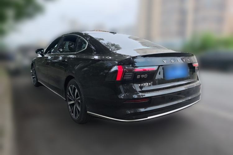 Used Volvo S90 2026 B5 Zhiyi Luxury Edition Rear Left 45 Deg