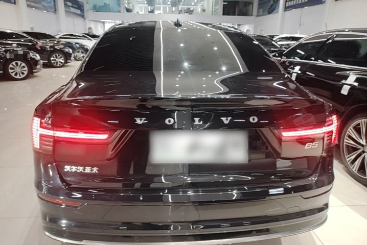 Used Volvo S90 2026 B5 Zhiyuan Luxury Edition Rear