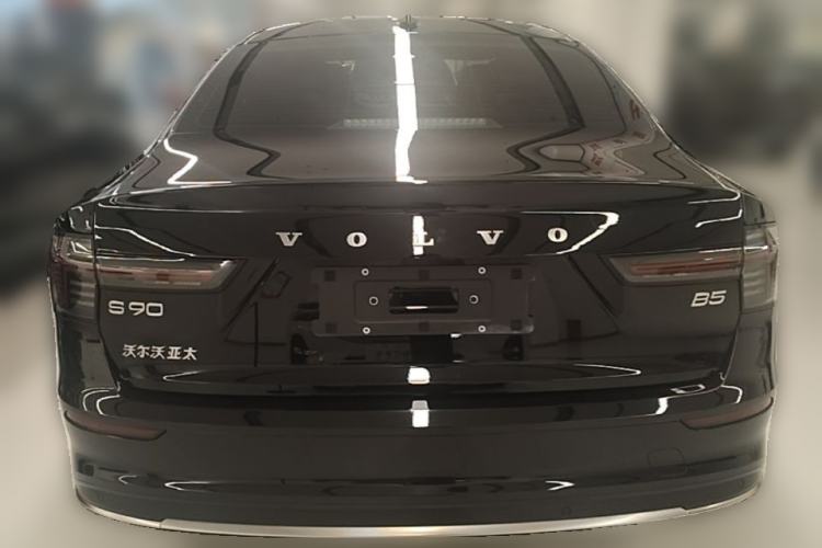 Used Volvo S90 2026 B5 Zhiyi Luxury Edition Rear