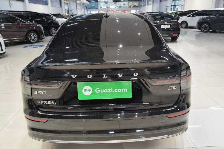 Used Volvo S90 2026 B5 Zhiyuan Luxury Edition Rear
