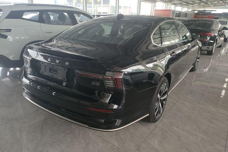 Used Volvo S90 2026 B5 Zhiyi Luxury Edition Rear Right 45 Deg