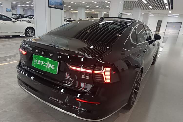 Used Volvo S90 2026 B5 Zhiyuan Luxury Edition Rear Right 45 Deg
