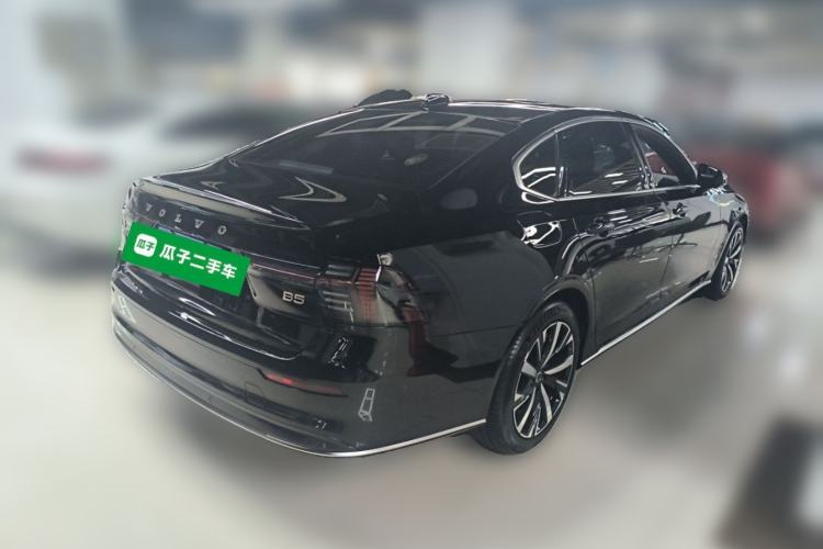 Used Volvo S90 2026 B5 Zhiyuan Luxury Edition Rear Right 45 Deg