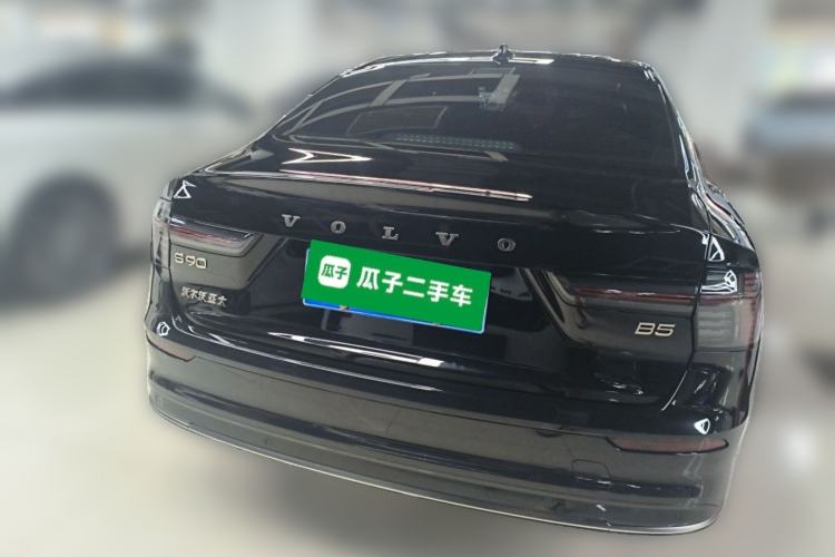 Used Volvo S90 2026 B5 Zhiyuan Luxury Edition Rear