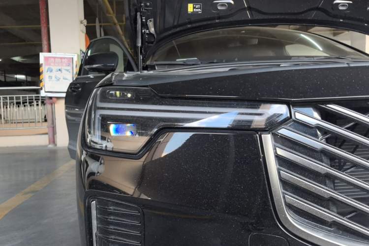 Used Volvo S90 2026 B5 Zhiyuan Luxury Edition Right Front Headlight