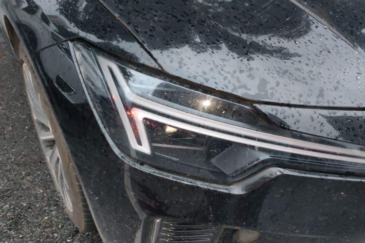 Used Volvo S90 2026 B5 Zhiyuan Luxury Edition Right Front Headlight