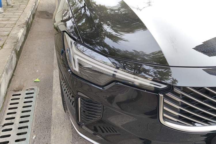 Used Volvo S90 2026 B5 Zhiyuan Luxury Edition Right Front Headlight
