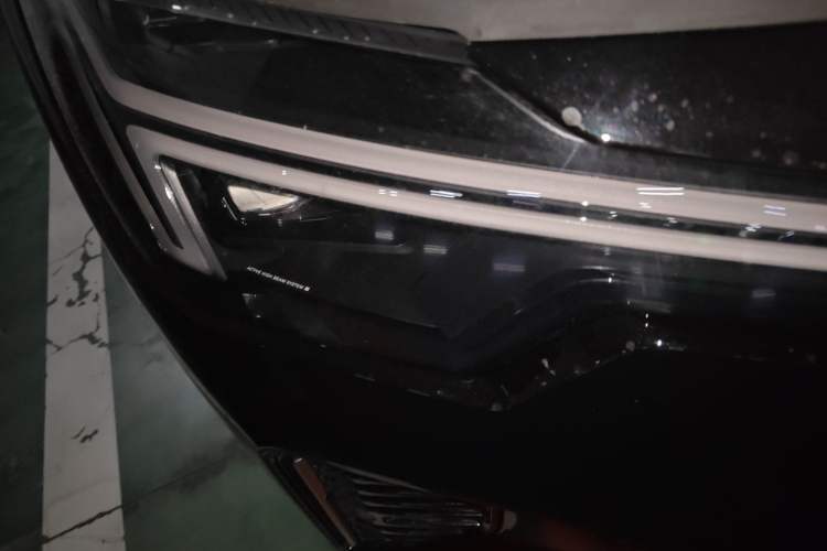 Used Volvo S90 2026 B5 Zhiyi Luxury Edition Right Front Headlight
